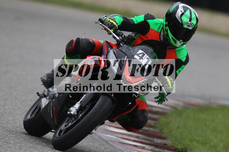 /Archiv-2025/10 23.04.2025 Cornu Master School ADR/gruen-vert/41